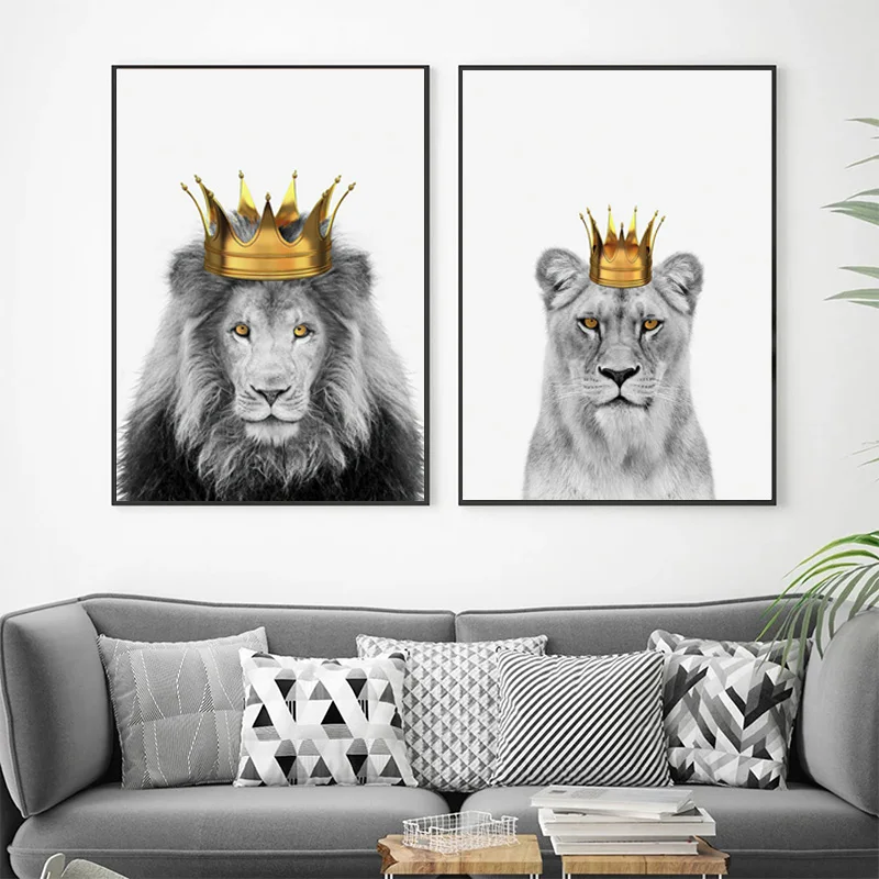 

Animals Black and White Lion Queen with Crown Poster and Prints Wall Art Canvas Painting Picture for Living Room Home Decoration