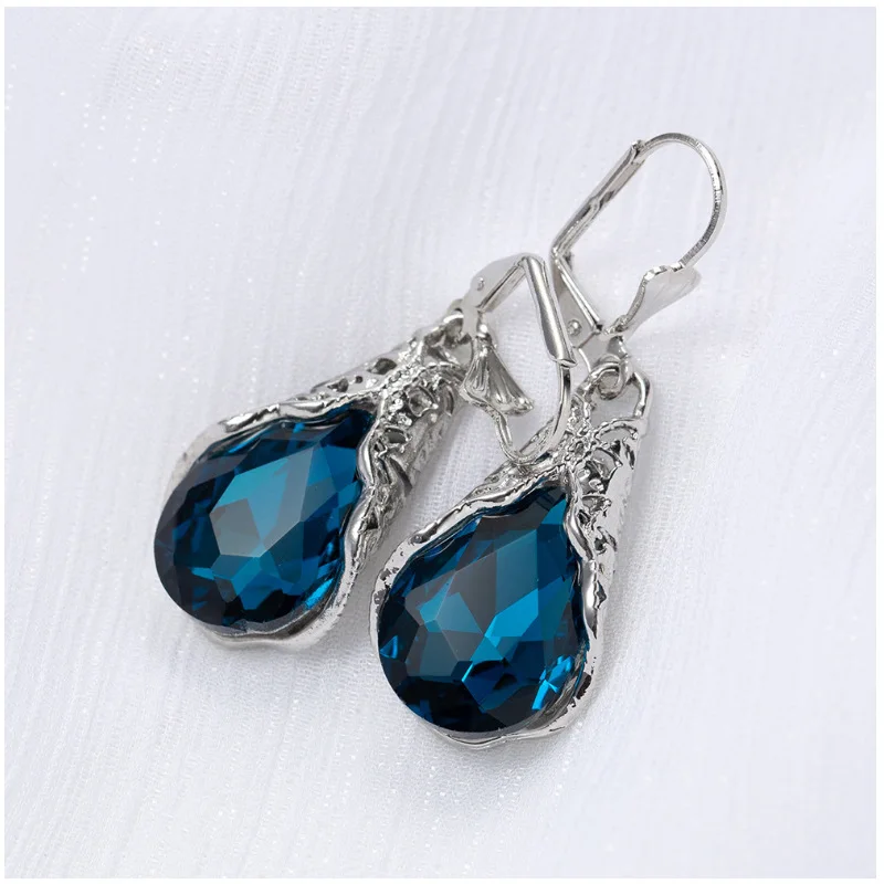 

Simple bow dangling wooden cherry drop long geometric leaf drop Earrings for women new style long 2020 aretes largos de mujer
