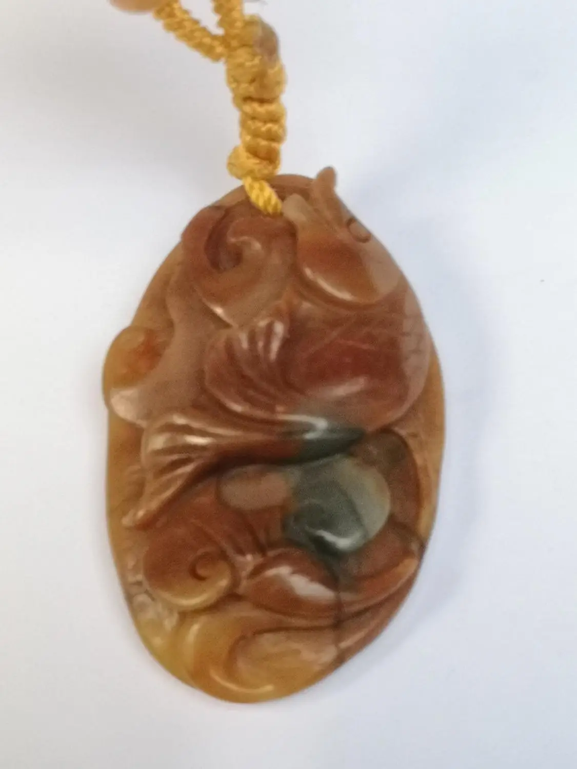 

YIZHU CULTUER ART 100% натуральное китайское Нефритовое ожерелье с ручной резной подвеской, благоприятный подарок для рыбки Ruyi