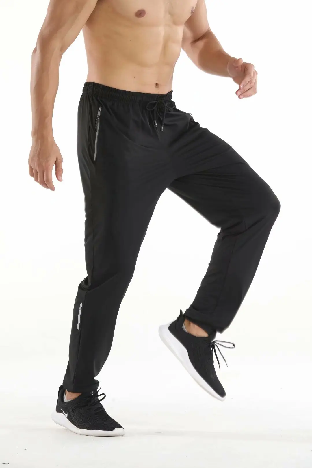 

Sportswear & Accessories