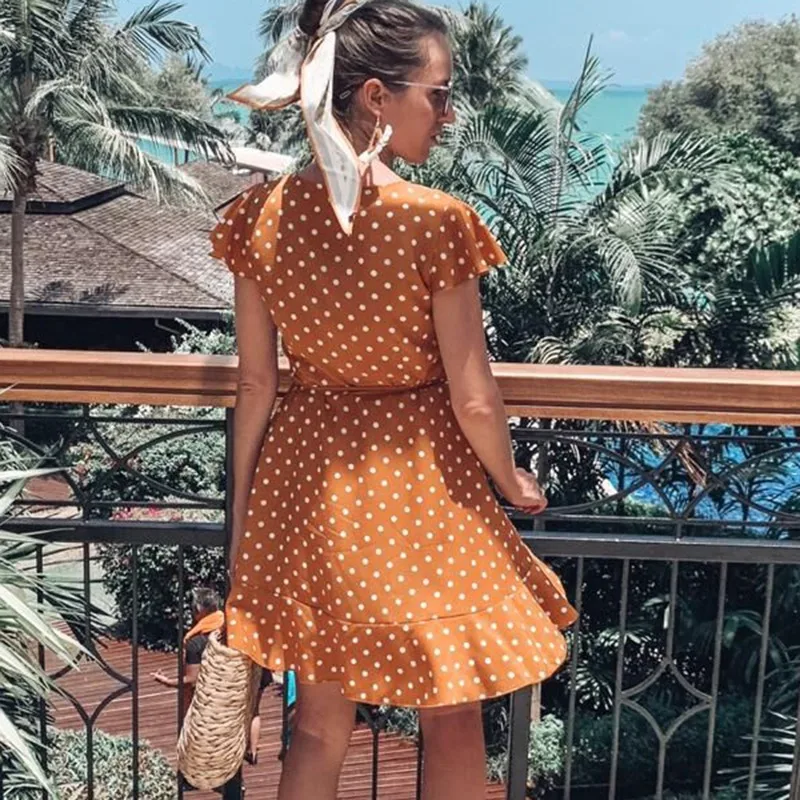 Женское платье с коротким рукавом асимметричное шифоновое в горошек v образным