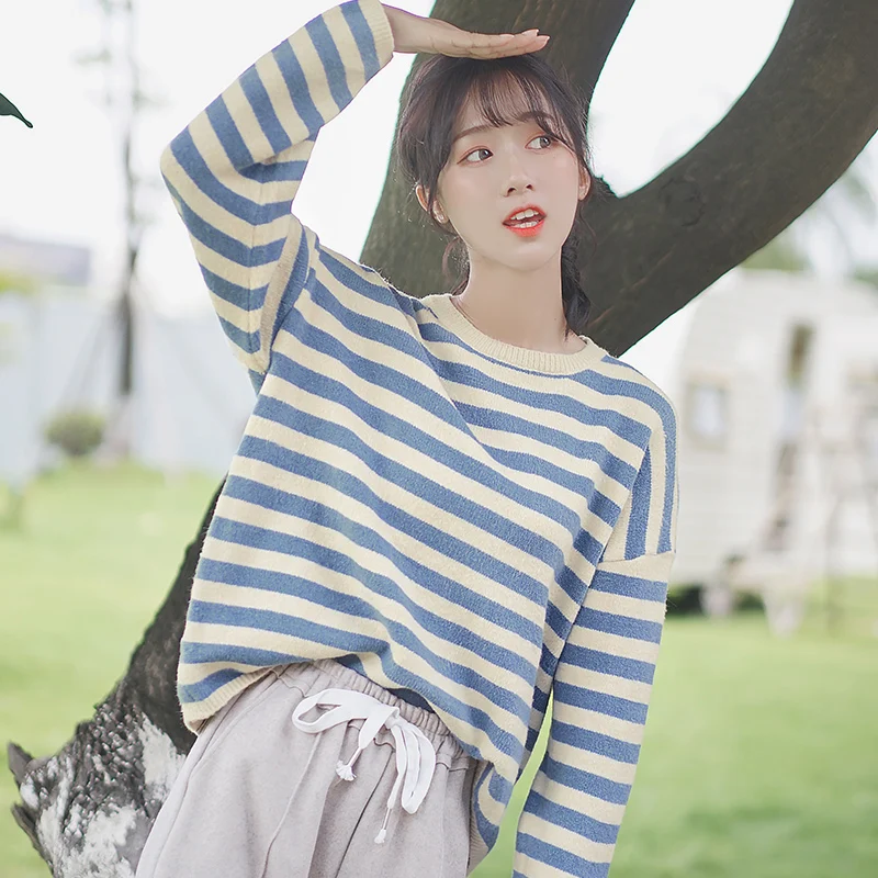 Женский свободный свитер с длинными рукавами в полоску зимний джемпер