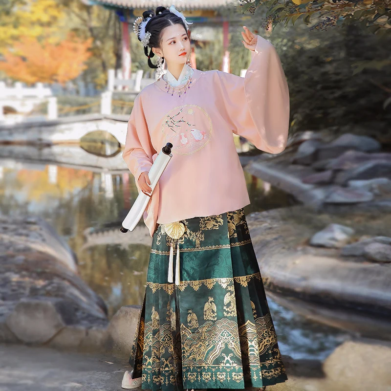 

New Ming Dynasty Female Classical Dance Costumes Chinese Traditional Elegant Hanfu Short Tops Mamian Skirt Hanfu Suit DQL4979