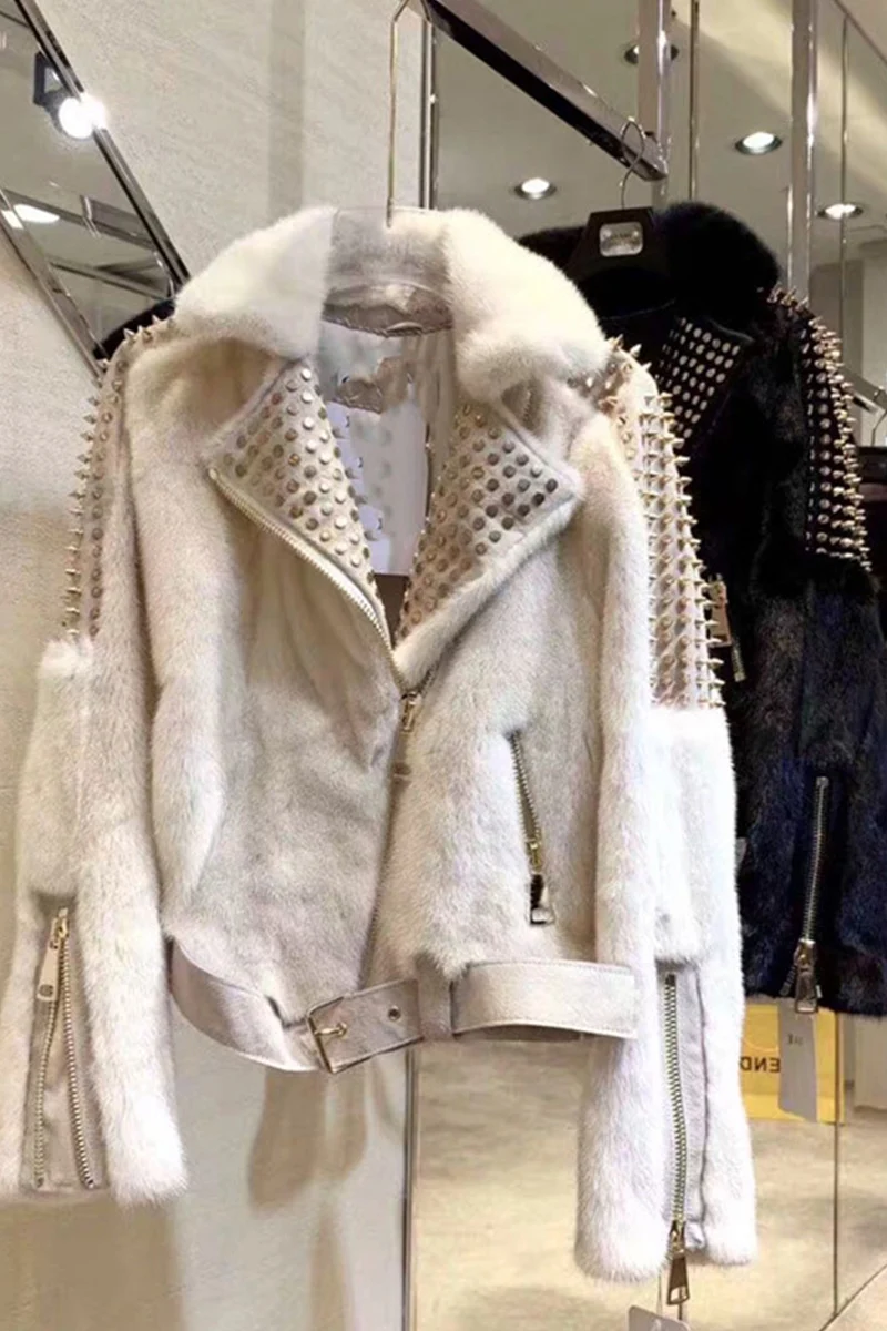 

Celebrity style short coat beads short plush thickened Style coat girl 2020 new autumn versatile trend