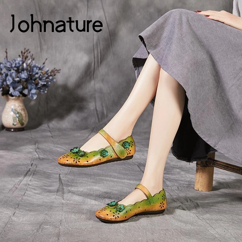 Женские туфли на липучке Johnature из натуральной кожи с круглым носком цветочным