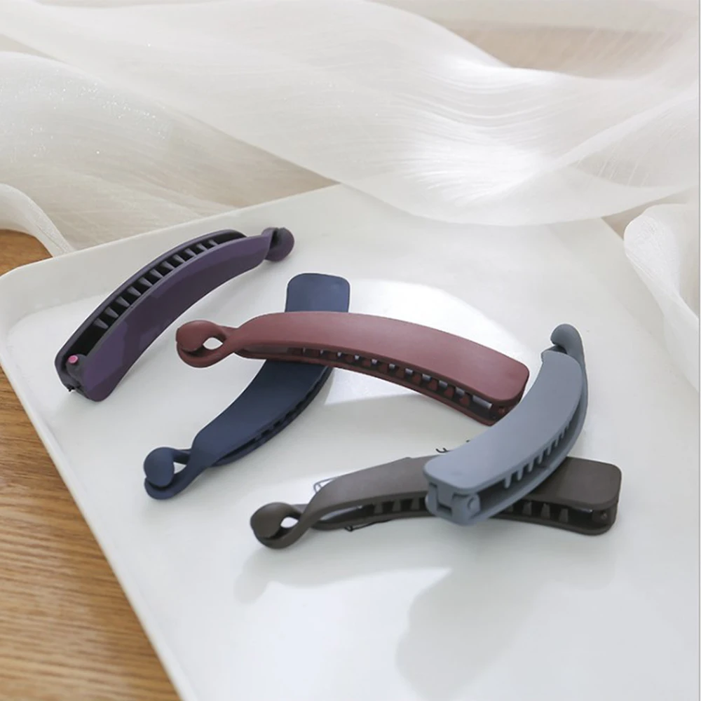 

1 Pcs Women Frosted Solid Color Hair Clips Elegant Fashion Hair Claws Barrettes Ponytail Holder Hairpins Headwear