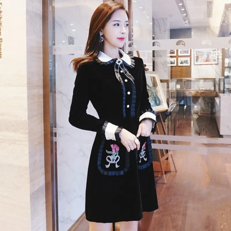 Женское бархатное платье-мини с длинным рукавом цветочной вышивкой | Женская