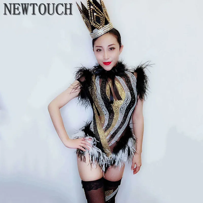 

Женское боди с бахромой и коротким рукавом, с перьями