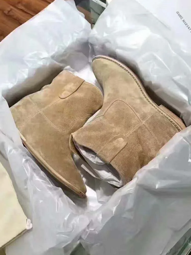 Deification/Роскошные замшевые байкерские ботинки на скрытой танкетке в стиле ретро с