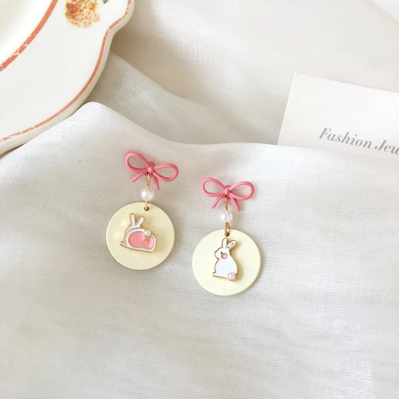 

Pearls Sweet Little Rabbit Clip on Earrings Cute Cartoon Bowknot Kids Earrings