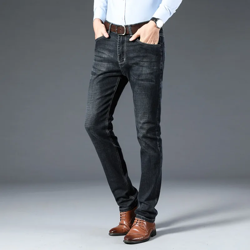 

Новые мужские джинсы на весну и осень, модные деловые повседневные свободные Стрейчевые брюки. Классические мужские джинсовые брюки стрейч...