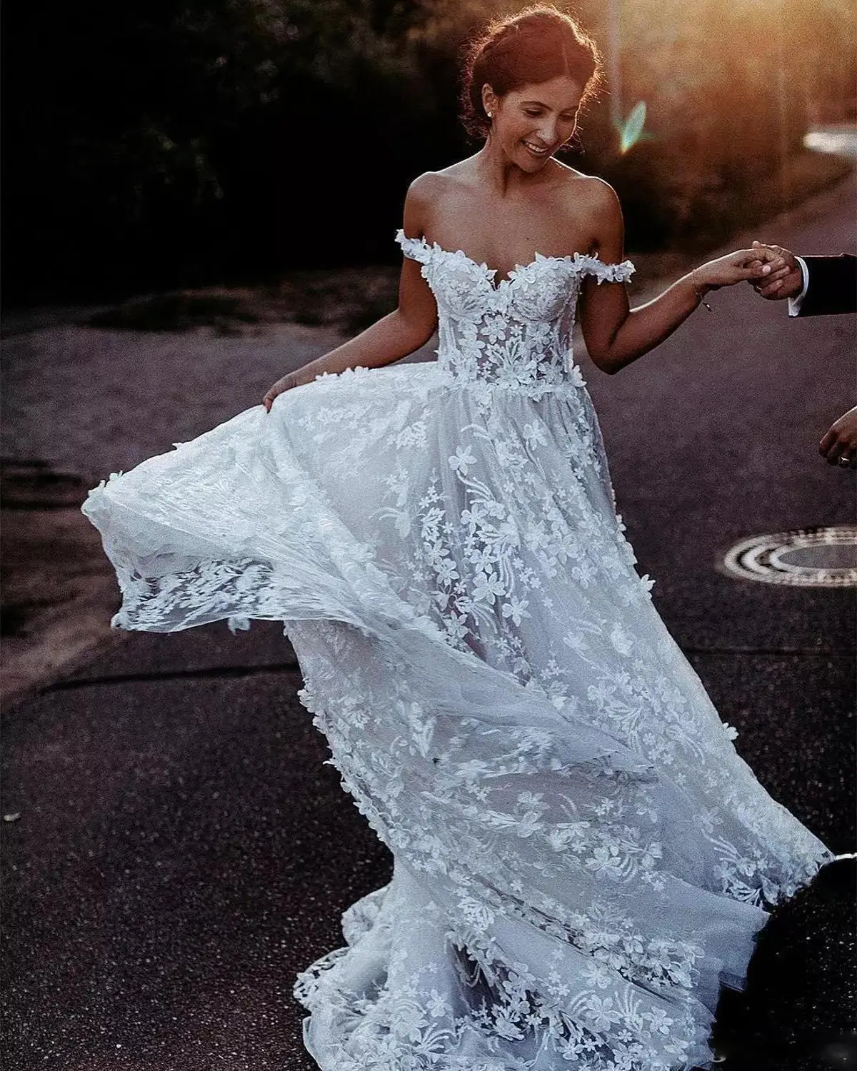 2020 Bohemian Wedding Dresses Off The Shoulder Lace 3D Floral Appliques A Line Beach Dress Custom Made Bhoh Bridal Gowns | Свадьбы и