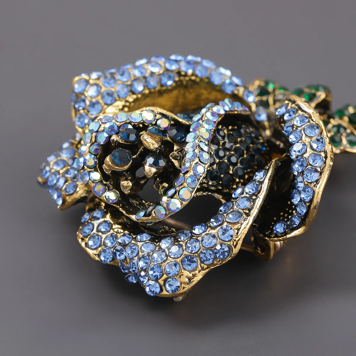 

Dainty Female Crystal Rose Flower Brooch Charm Gold Color Jewelry Brooch For Women Cute Zircon Stone Pin Dress Coat Accessory