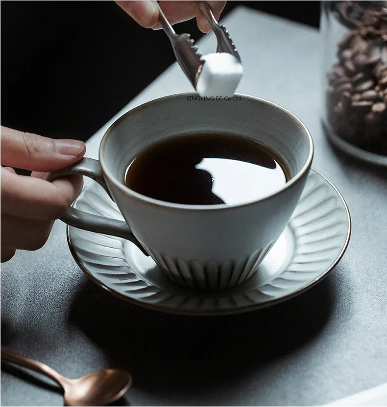 Японский керамический набор кофейной чашки и блюдца в стиле ретро/креативная