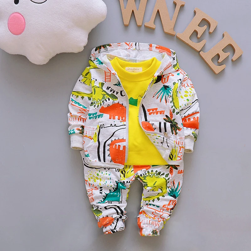 Комплекты одежды для маленьких мальчиков спортивный костюм 3 предмета осенняя