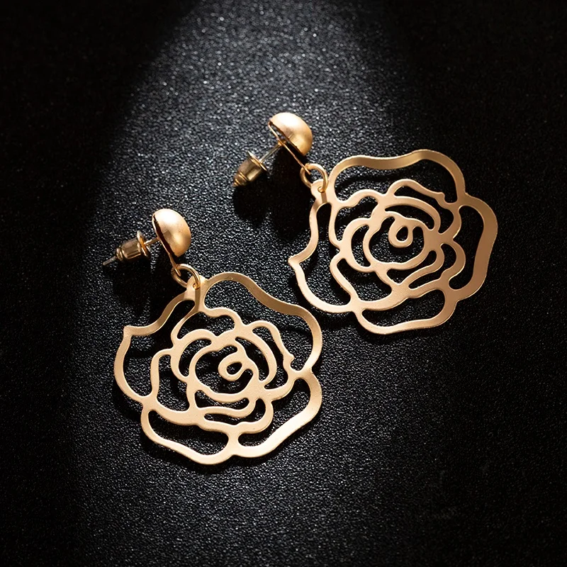 

Hollow retro fashion temperament generous crystal flower petal stud earrings women's party gift earrings