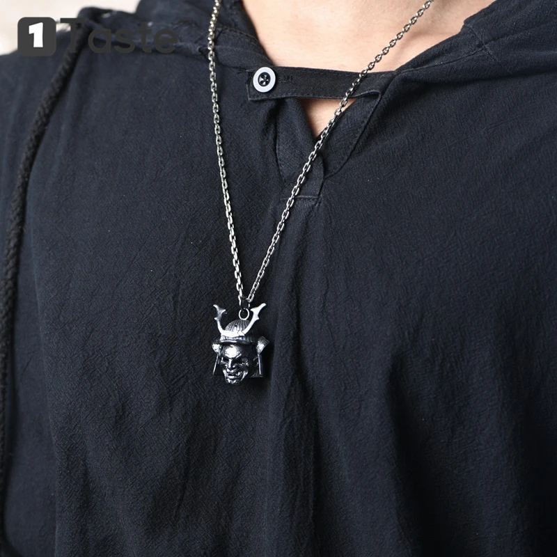 

ONE TASTE 925 Sterling Thai Silver Skull Horn Helmet Men's Pendant Fine Jewelry Hyperbole Hiphop Necklace Pendant Without Chain