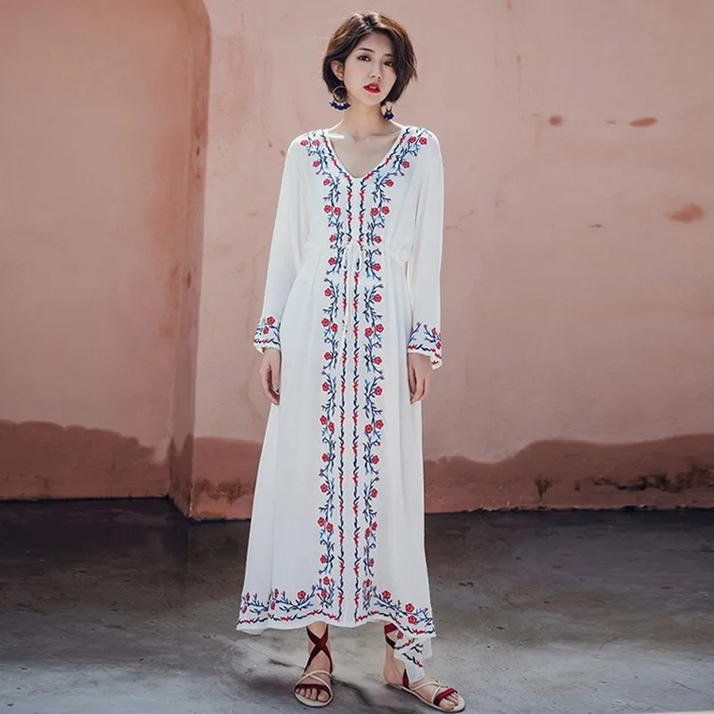 

Summer Bohemian Style Holiday Waist Dress Women's Embroidered Embroidered Long-sleeved V-neck Slim Seaside Travel Maxi Dress