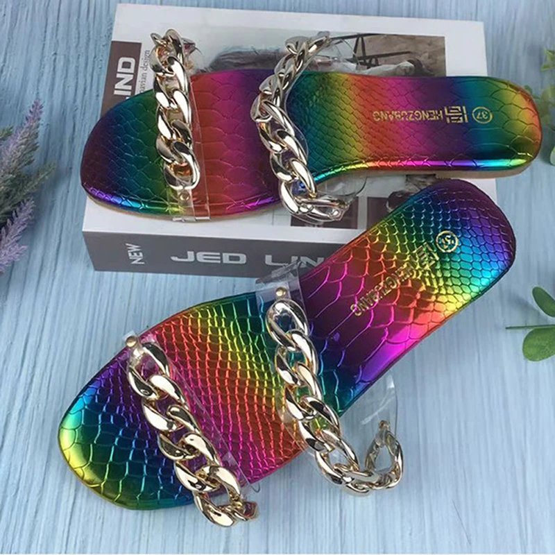 

2021 Summer New Fashion Sexy Chain Decoration Transparent Open-toed Outdoor Female Slippers Plus Size Beach Slippers For Women