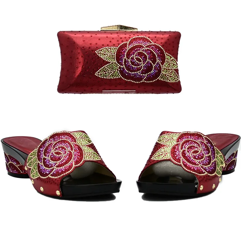 Новое поступление женской обуви и сумок в комплекте новейший итальянский