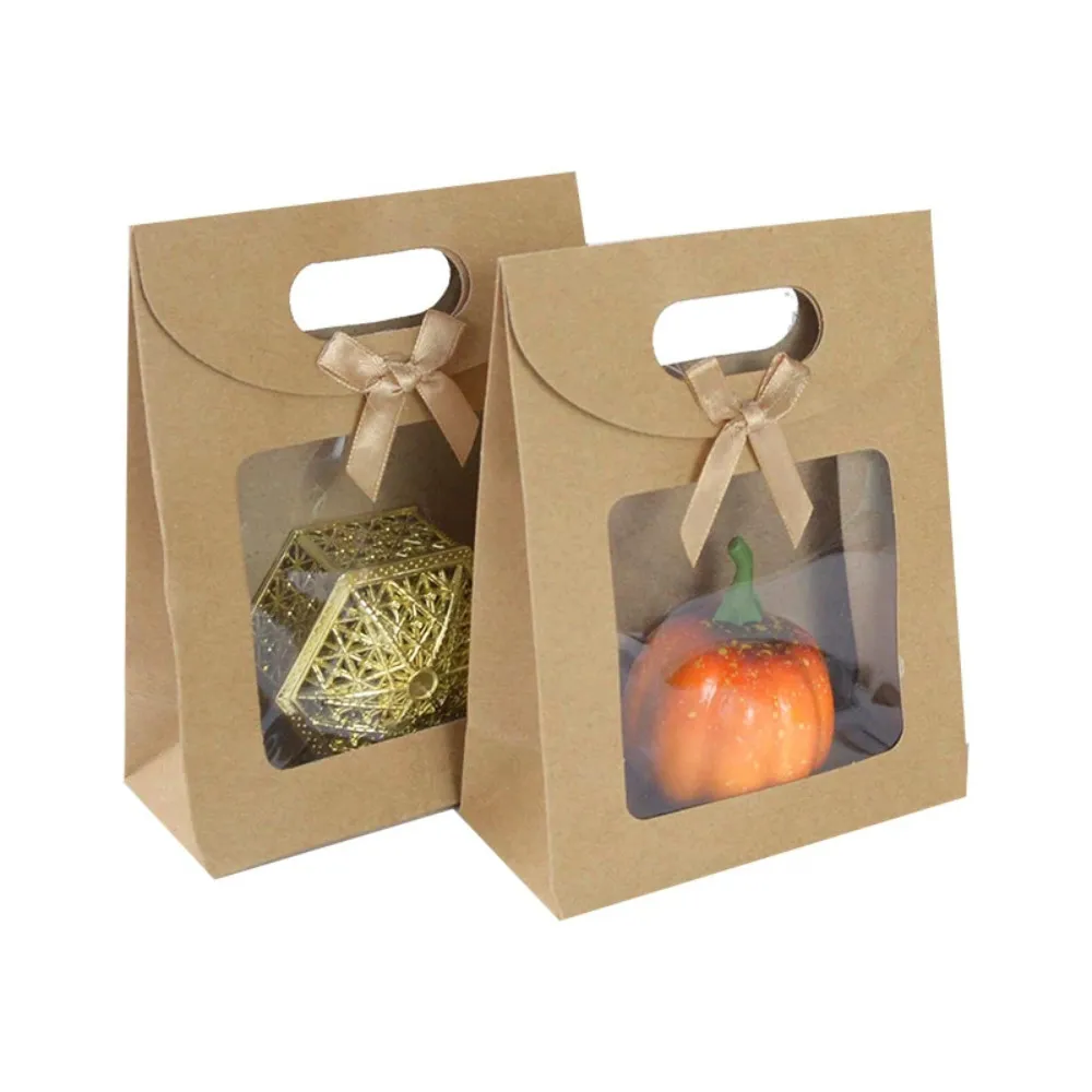 Подарочный пакет из крафт-бумаги