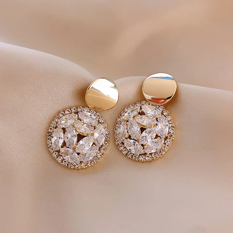 

2020 New Korean temperament shiny fine crystal earrings joker fashion geometric circular Women Drop earrings Jewelry