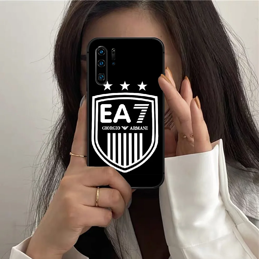 

Giorgioe Italy luxury brand Phone Case For HUAWEI P 10 20 30 40 Pro Lite Smart Plus Z 2019 Nova 7i 5T black Cell 3D Back Trend