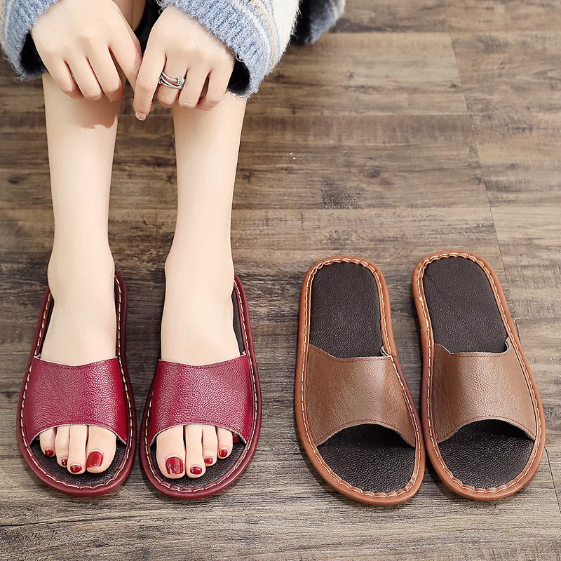 

Summer Women Men's Home Slippers House Sandals Designer Genuine Leather Female Ladides Silent Indoor Slides Flip Flops Shoes