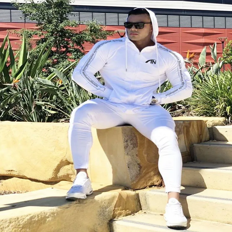 Metropolitan Fashion Европейская и американская спортивная одежда с длинными рукавами