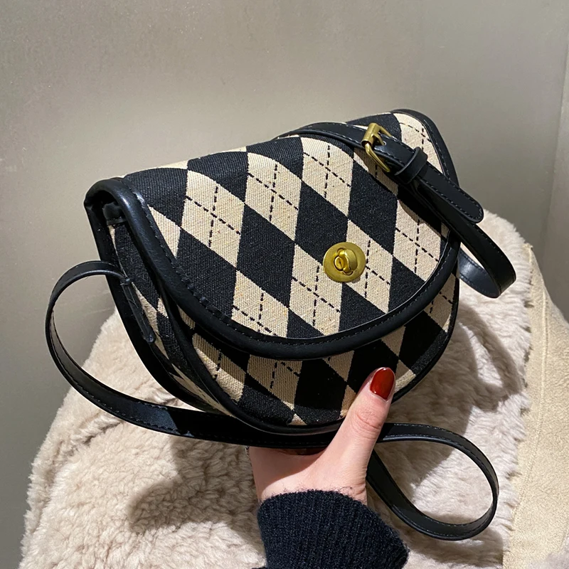 

Plaid Pattern Small Brand PU Leather Saddle Crossbody Bags for Women 2021 Winter Luxury Women Handbags Lady Shoulder Handbags