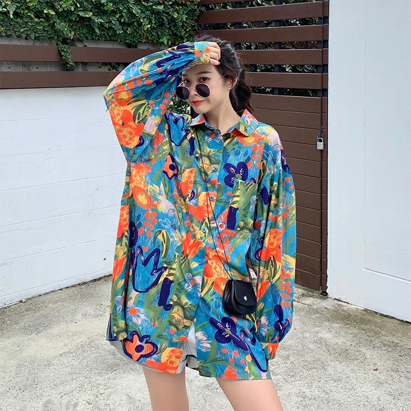 

Graffiti Printed Floral Blouse Women 2021 Spring Long Sleeve Single Breasted Pocket Ladies Blouses Oversize Loose Womens Tops