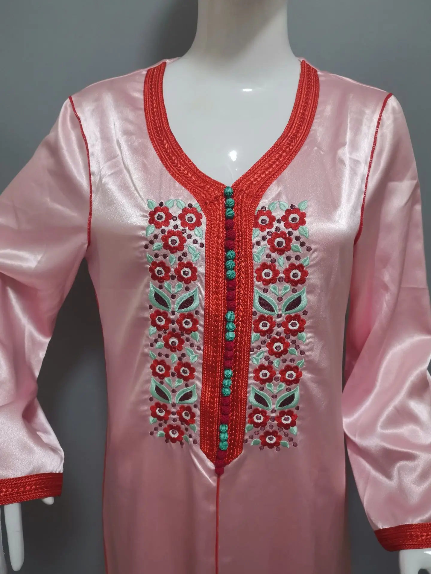 Abaya Dubai Jalabiya Long Pleated Muslim Dress Abayas for Women Floral Embroidery Islamic Arabic Evening Party Kaftan Moroccan