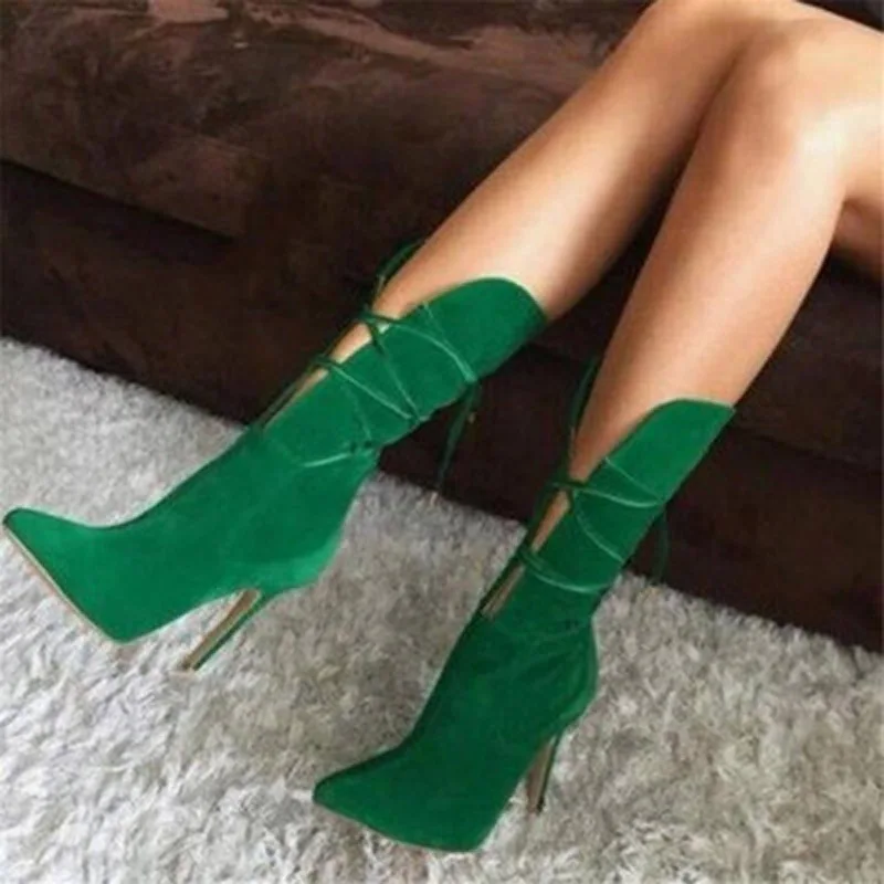 spesifikasi Nyata Wanita Hijau Suede Cross Lace-Up Boots Landasan Pacu Fashion Stiletto Tumit Menunjuk Toe Cut-Out Mid-betis Gaun Boots Sepatu