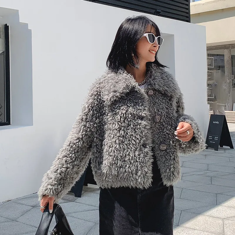 

Ptslan 2020 Women's Genuine Wool Outerwear Winter warm New fashion Button Lady's Natural Shearing Coat Good Quality Short7522