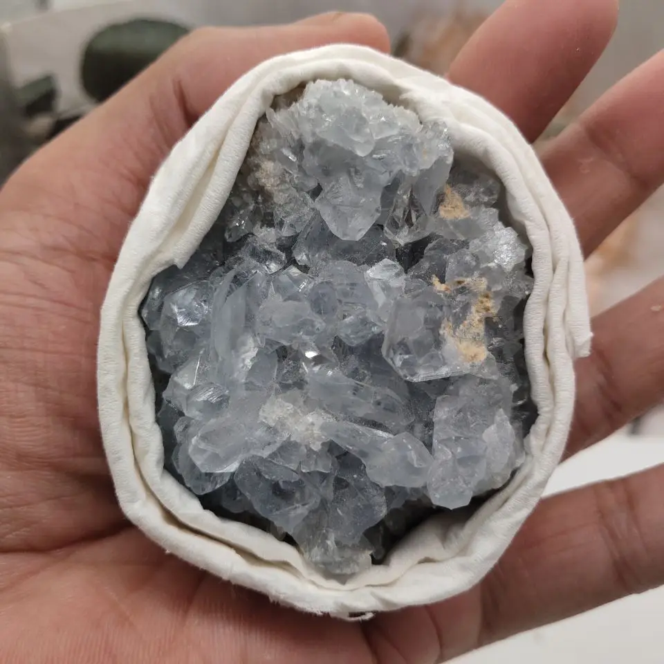 

1pcs 100%300-400g Natural celestine stone vug crystal ball cavity. Specimen of open crystal clusters home decorated ball