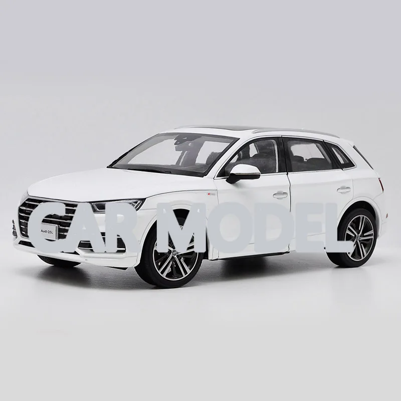 1:18 scale Alloy Toy Vehicles Q5L Q5 2018 SUV Car Model Of Children's Cars Original Authorized Authentic Kids Toys | Игрушки и хобби