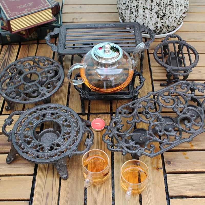 Европейский круглый подсвечник в стиле ретро металлический из чугуна восковой