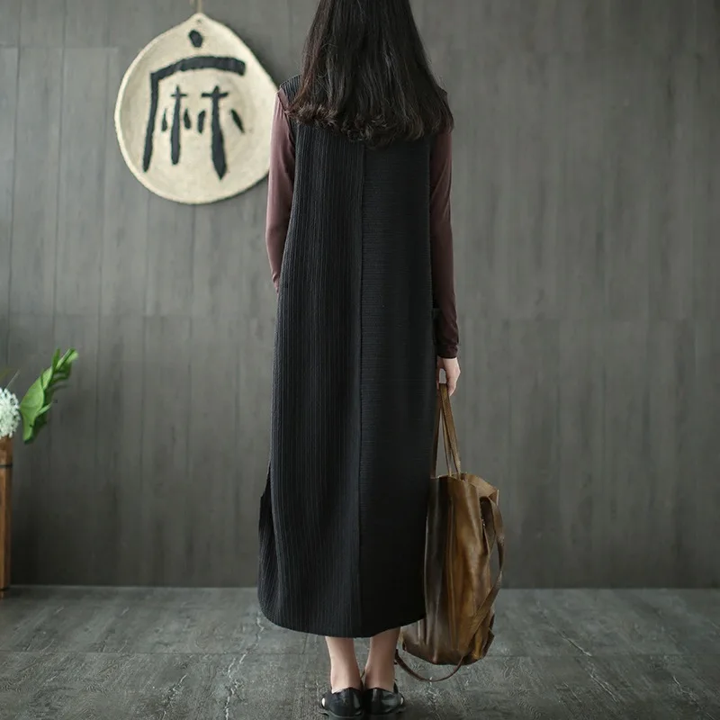 Женское трикотажное платье джемпер с открытой спиной черный теплый зимний