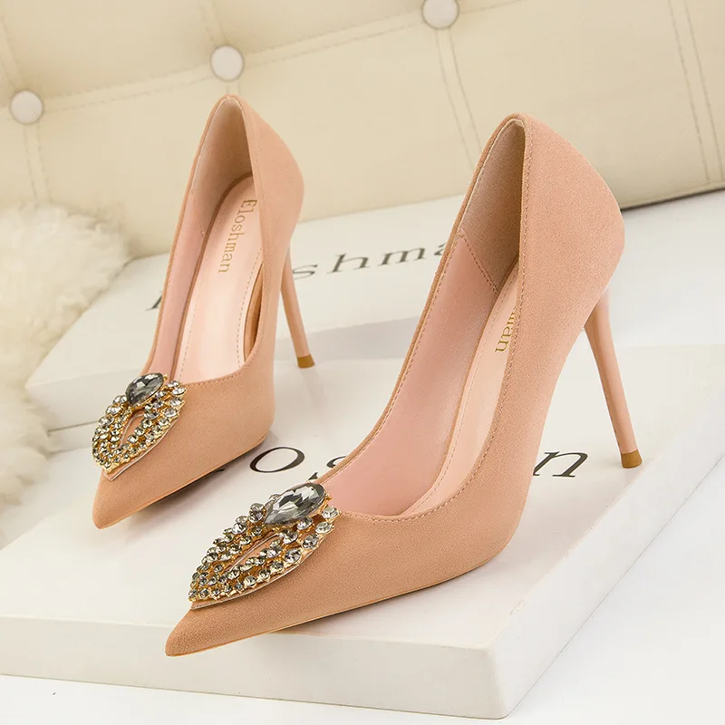 

2021 Spring Balck Women Heels Crystal Heart Sexy Party Shoes Fashion Lady Diamonds Buckle Thin Heel Women Pumps