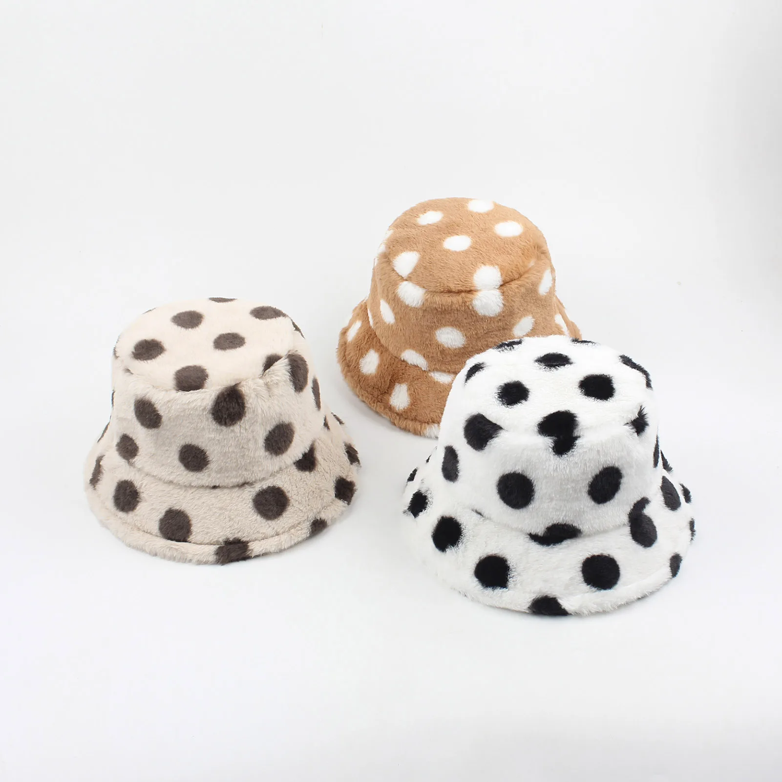Women Bucket Hat Faux Fur Fluffy Polka Dots Wide Brim Sunbonnet Autumn Winter Casual Cap Spotted Fisherman Bonnet