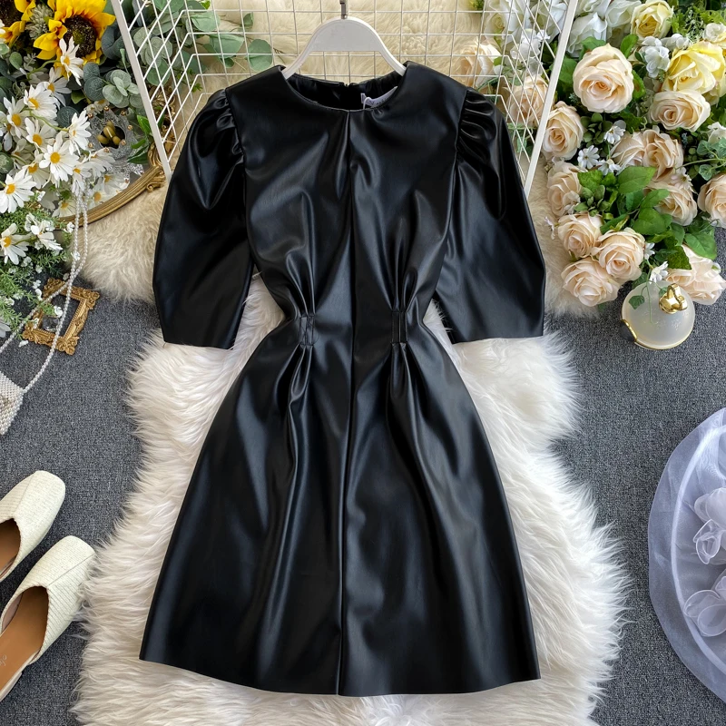 Женское тонкое мини-платье из ПУ кожи с пышными рукавами | Женская одежда
