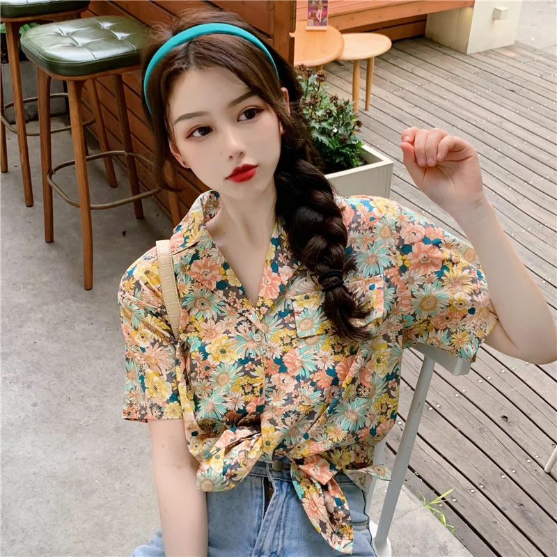 

Hong Kong Style Japanese Floral Shirt Women's Summer Short-Sleeved Retro Hong Kong Style Design Sense Salt Gentle Half fafa_ootd
