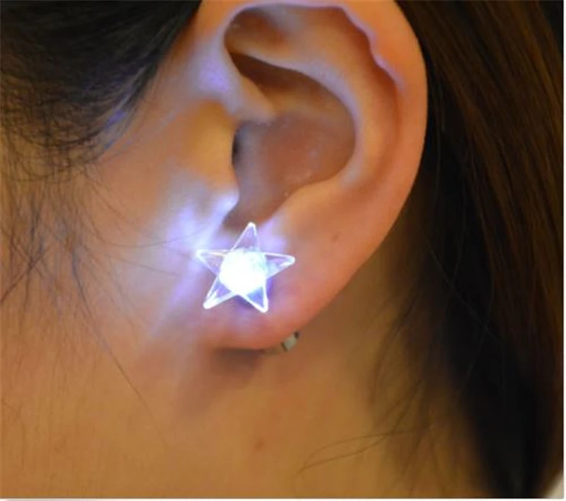 

Flashing Multiple Color Stud Earrings LED Electronic Light Stud Ear Accessories Christmas Halloween Party Gift Glow In The Dark