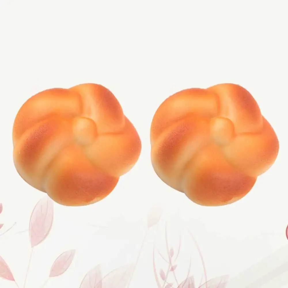 

2Pcs PU Slow Simulation Small Bread Slow Rising Decompression