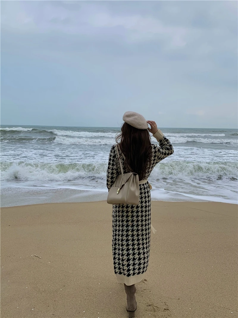 

red autumn winter coat women's woolen sweater bottom loose lazy thousand bird grid long lace up cardigan top