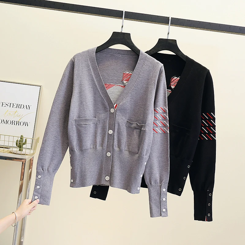 

Women Sweater Vintage V-Neck Plaid Long Sleeve Pullovers 2021 Fall Winter England Style Knitted Cardigan Sweaters New Womes Tops