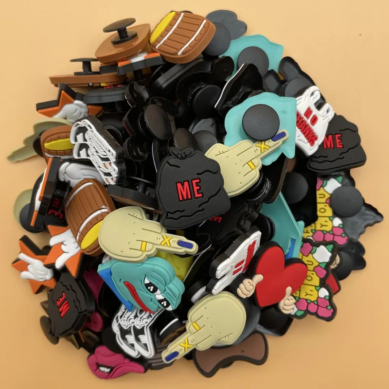 Free Shipping 1 Pieces PVC Slipper Accessories Sad Frog Heart Gesture Brown Pink Hat For  Charms Kids X-Mas Party Gifts