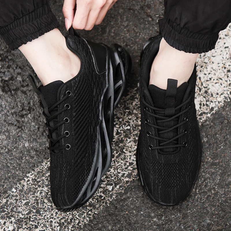 

New Casual Shoes Men Sports Shoes Sneakers Blade Shoes Flying Woven Foreign Trade Explosion Breathable Mesh Outdoor Sports Shoes