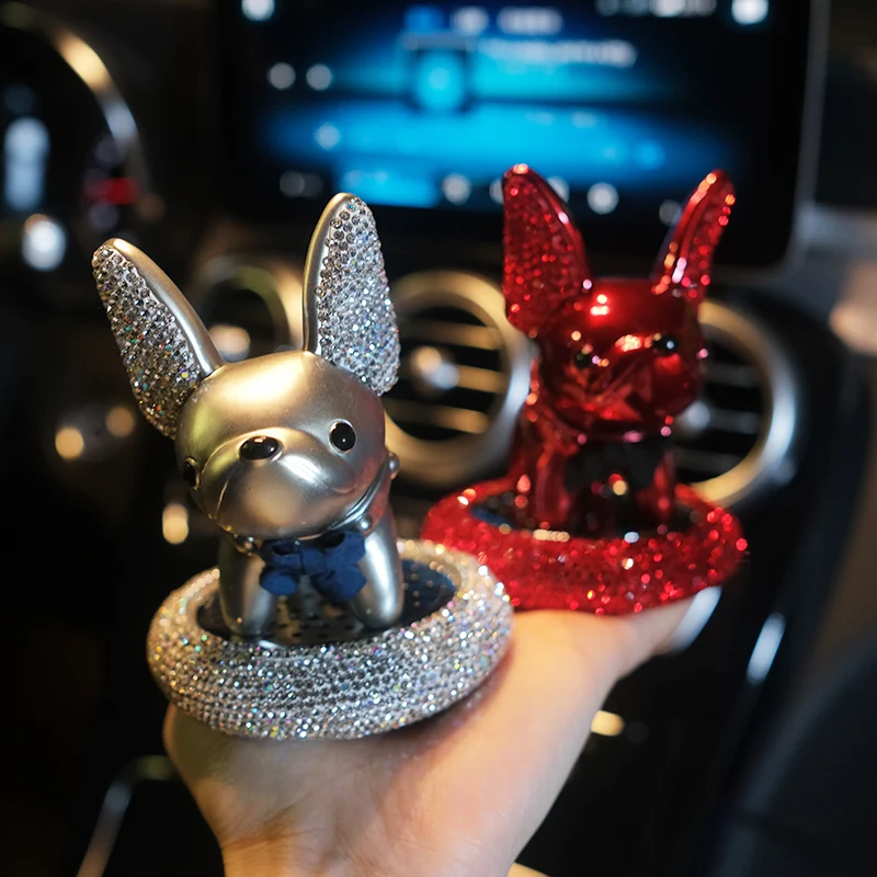 

2020 New Cartoon Cute Dog Gift Diamond Dog Shaking Head Car Interior Ornament Perfume Solid Car Aroma Decoration