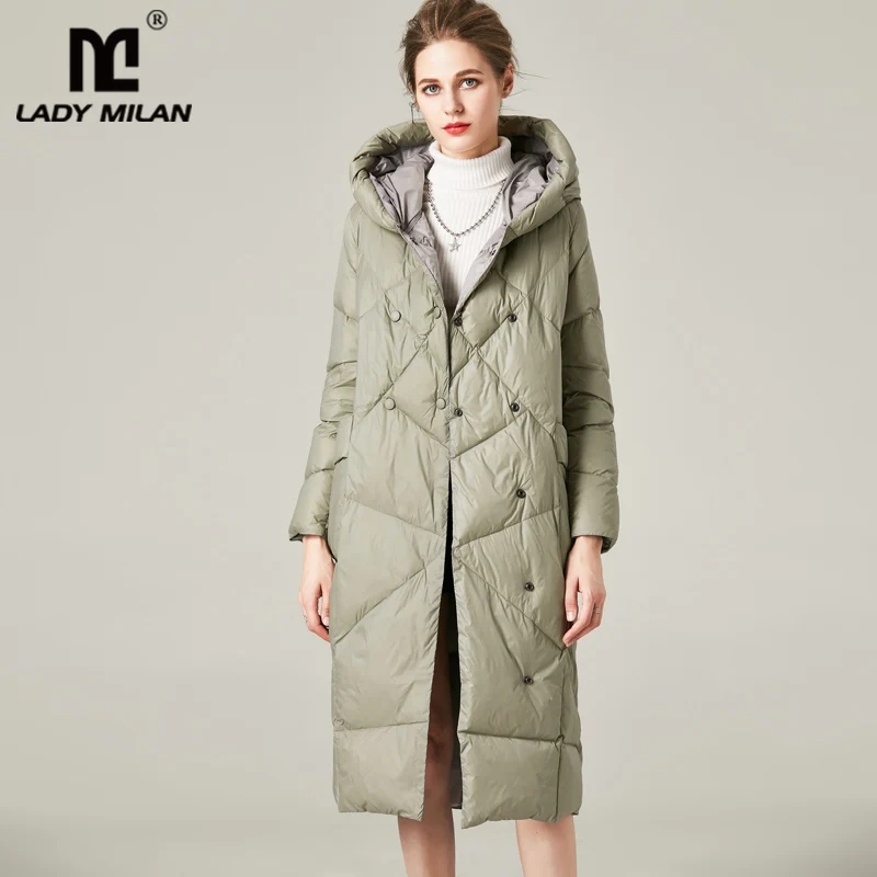 

Женское длинное пальто на белом утином пуху с капюшоном